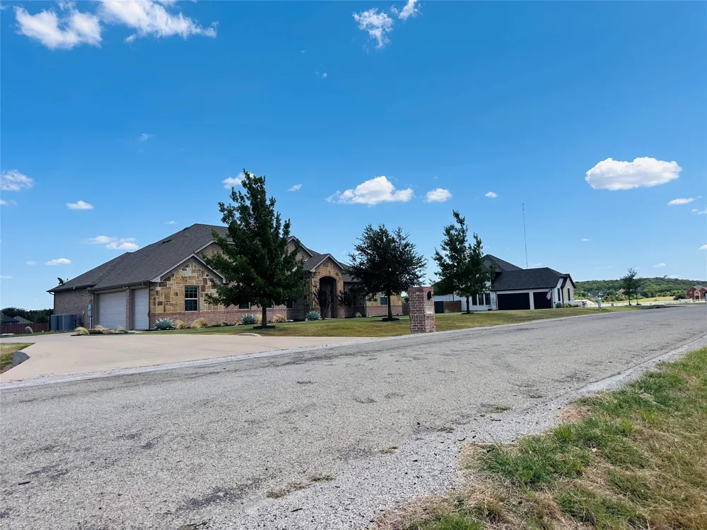 3309 Mariposa Ridge Crowley, TX 76036