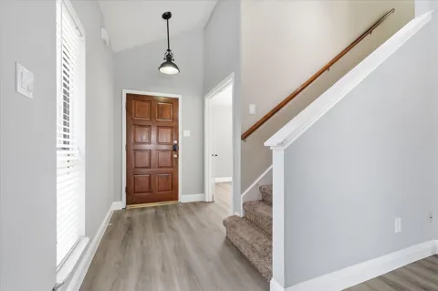 2909 Menlo Park Lane