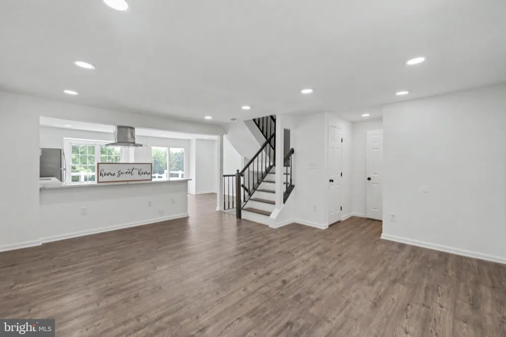 13803 LAURA RATCLIFF COURT Centreville, VA 20121