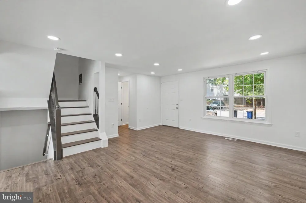 13803 LAURA RATCLIFF COURT Centreville, VA 20121