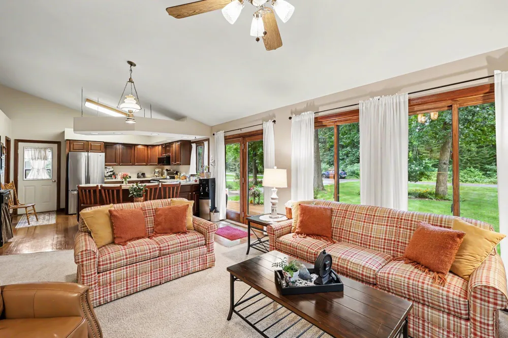 128 Clyde James Drive Pleasant Lake, MI 49272