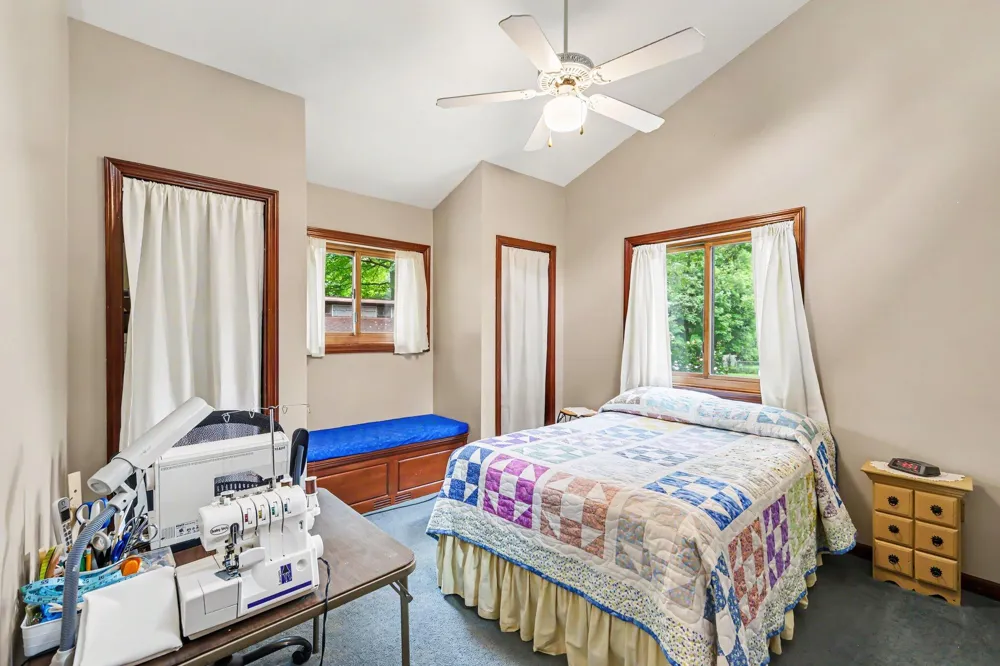 128 Clyde James Drive Pleasant Lake, MI 49272