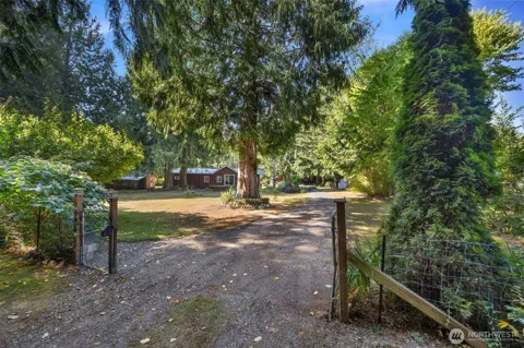 6405 Happy Hollow Road
