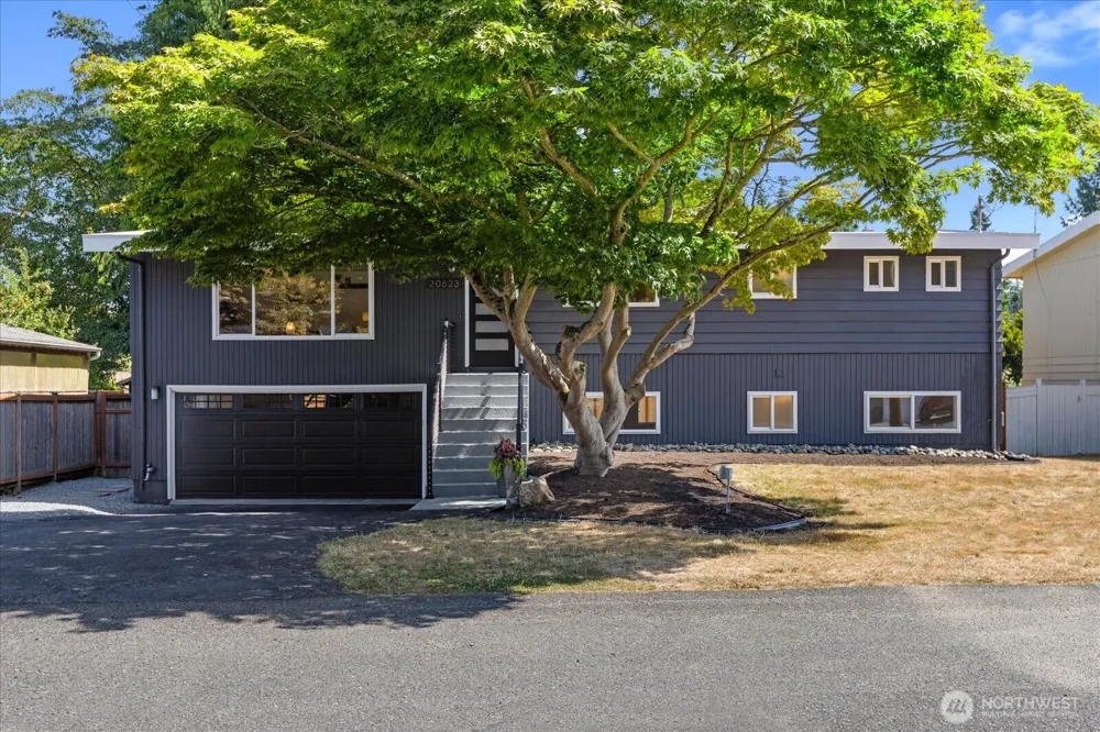 20623 81st Avenue W Edmonds, WA 98026