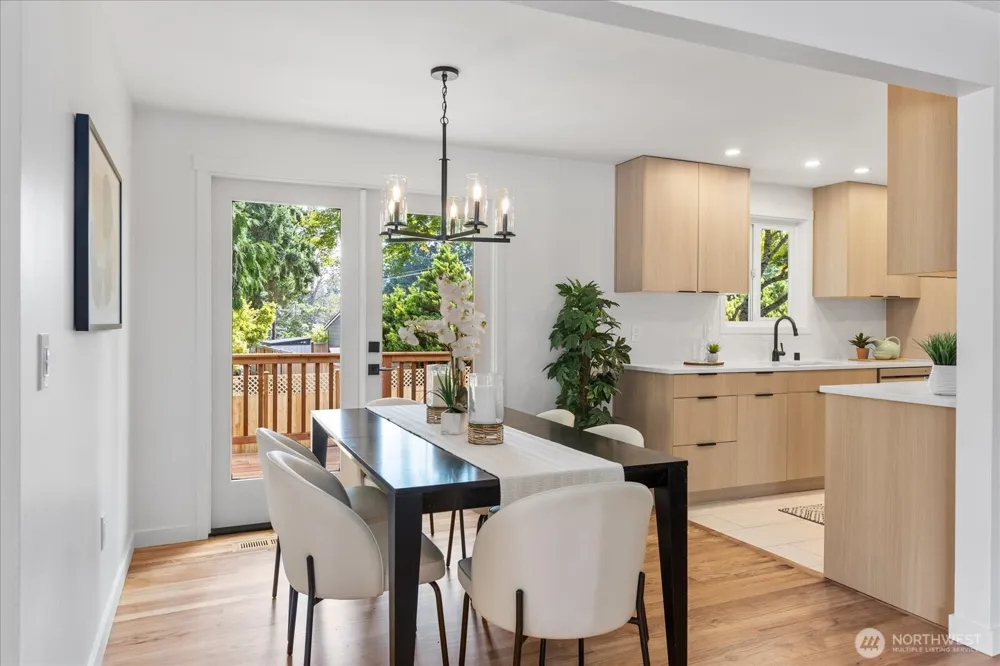 20623 81st Avenue W Edmonds, WA 98026