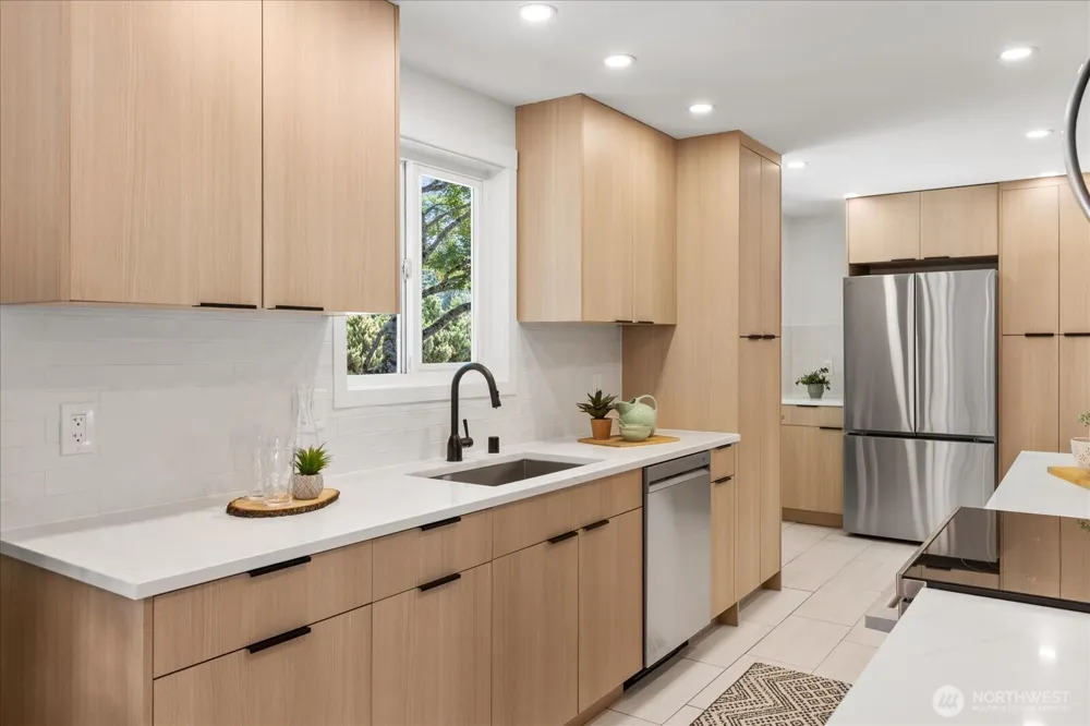 20623 81st Avenue W Edmonds, WA 98026