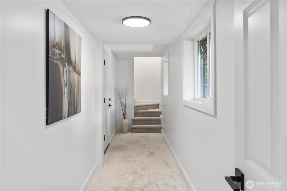 20623 81st Avenue W Edmonds, WA 98026