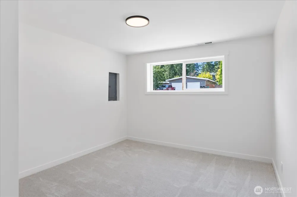 20623 81st Avenue W Edmonds, WA 98026