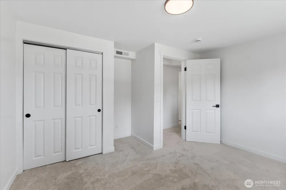 20623 81st Avenue W Edmonds, WA 98026