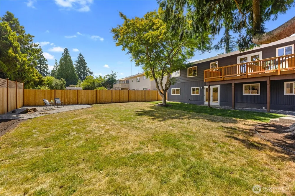 20623 81st Avenue W Edmonds, WA 98026
