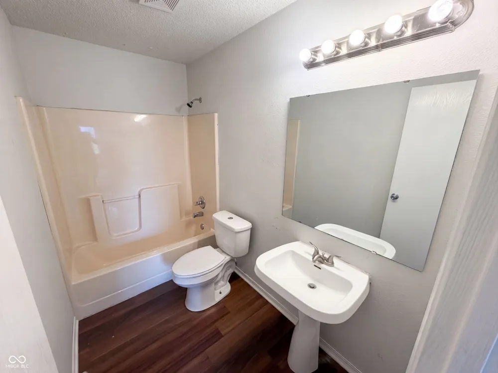 4253 Useppa Court Westfield, IN 46062