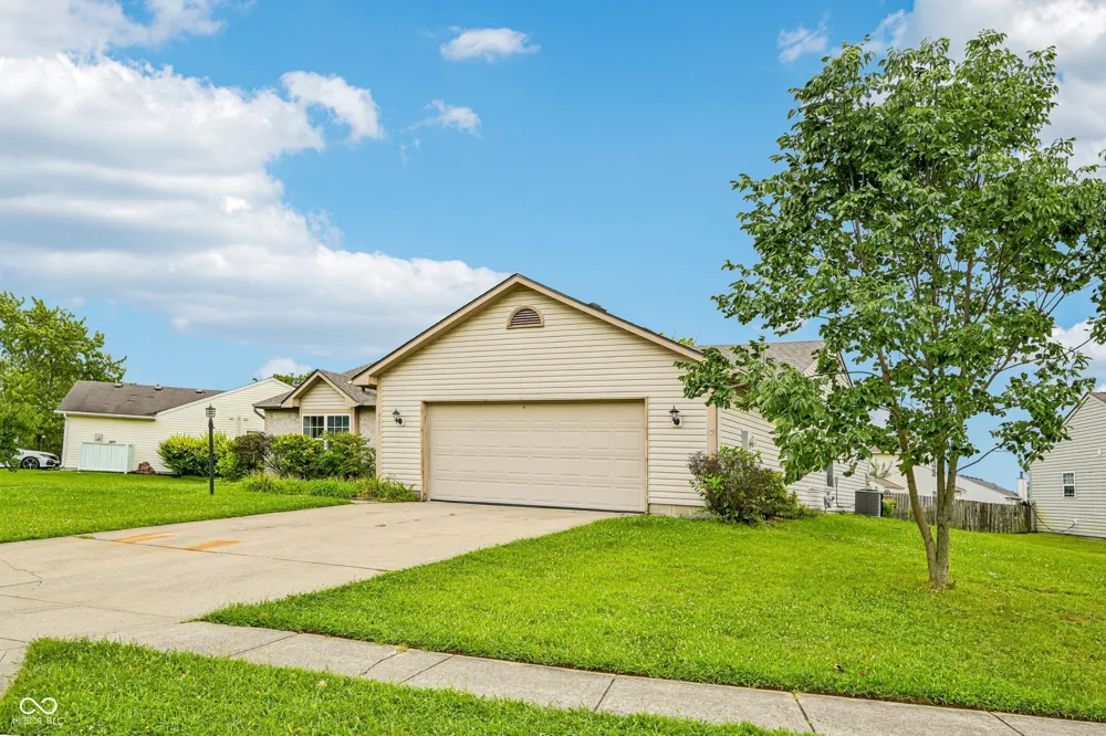 4253 Useppa Court Westfield, IN 46062