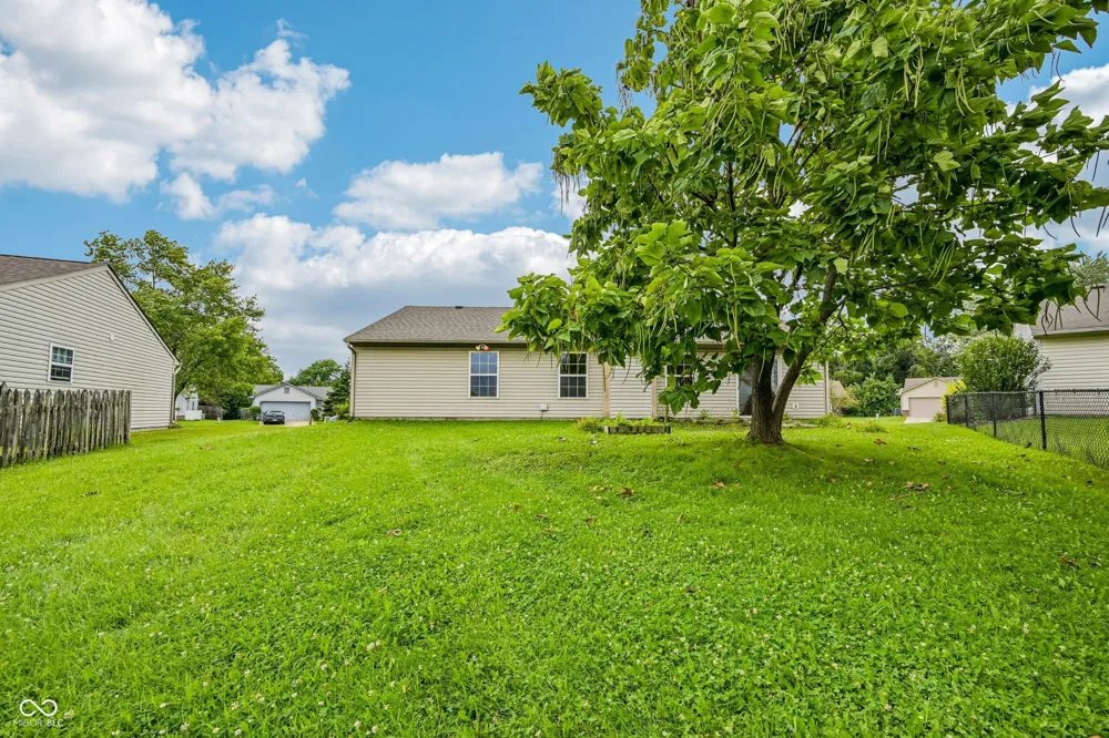 4253 Useppa Court Westfield, IN 46062