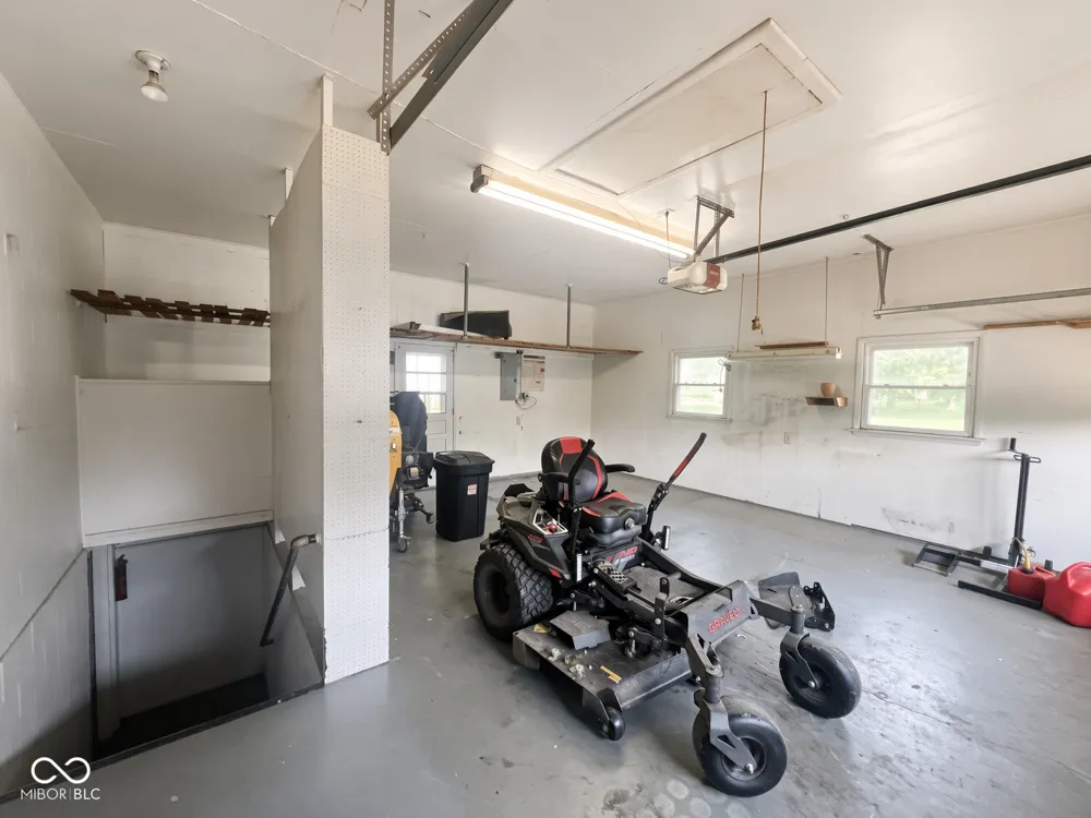 310 Murnan Lane Fairland, IN 46126