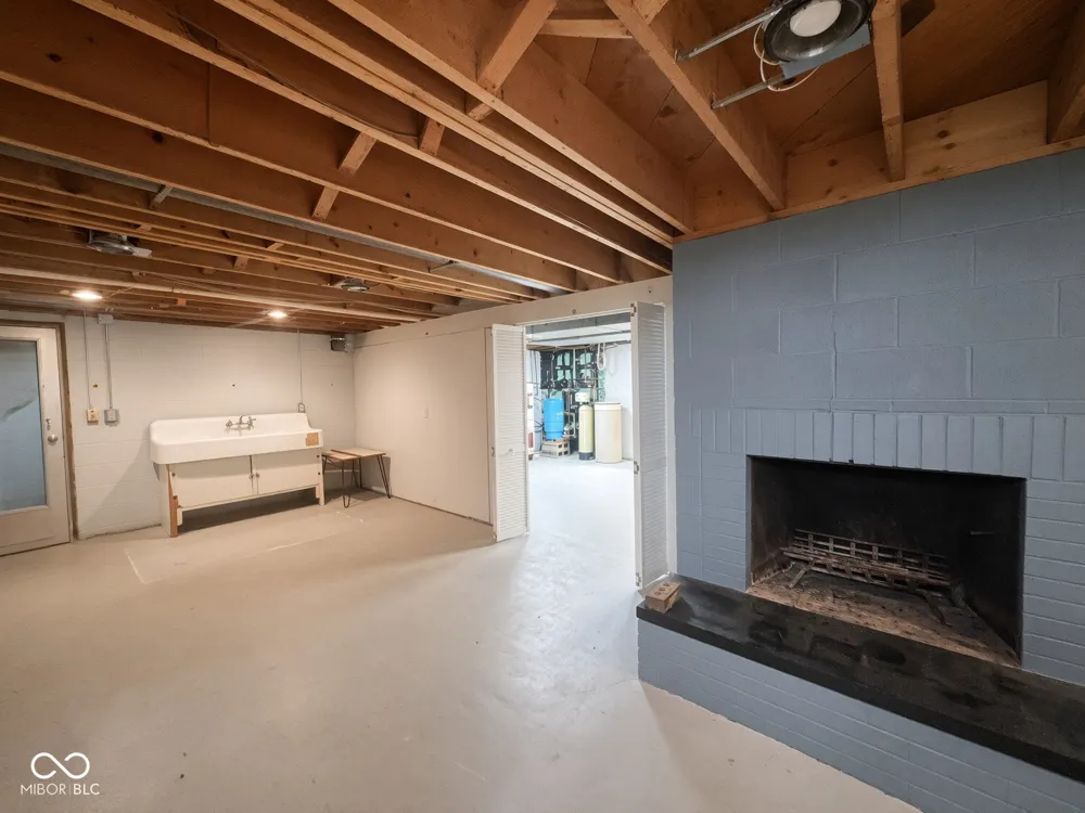 310 Murnan Lane Fairland, IN 46126