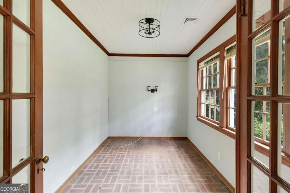 1815 Oak AVE Brunswick, GA 31520
