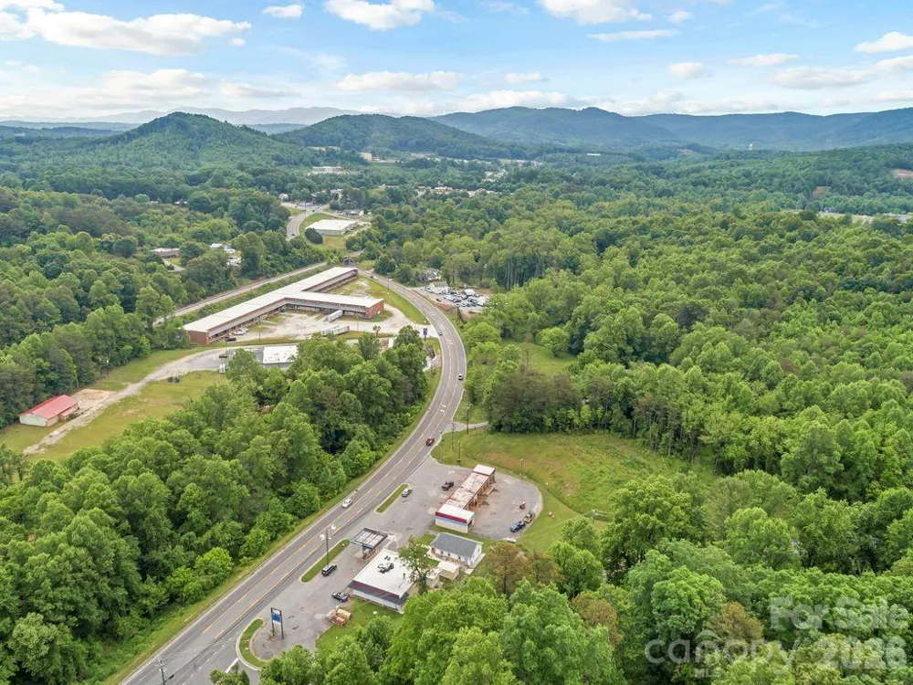 2730 226 Highway S Marion, NC 28752