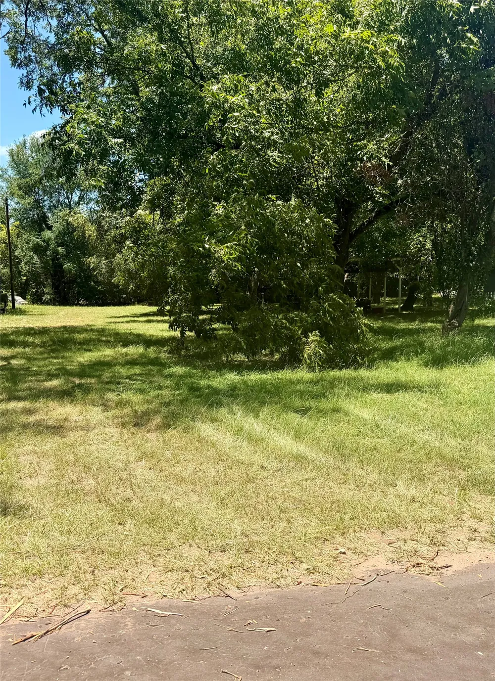 C R 1128 Tyler, TX 75704