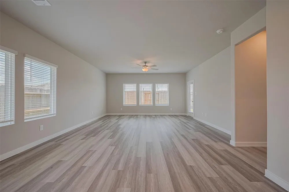 18818 Frost Ridge Drive Crosby, TX 77532