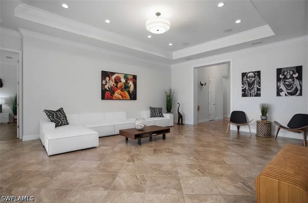 Glacier Court Naples, FL 34119