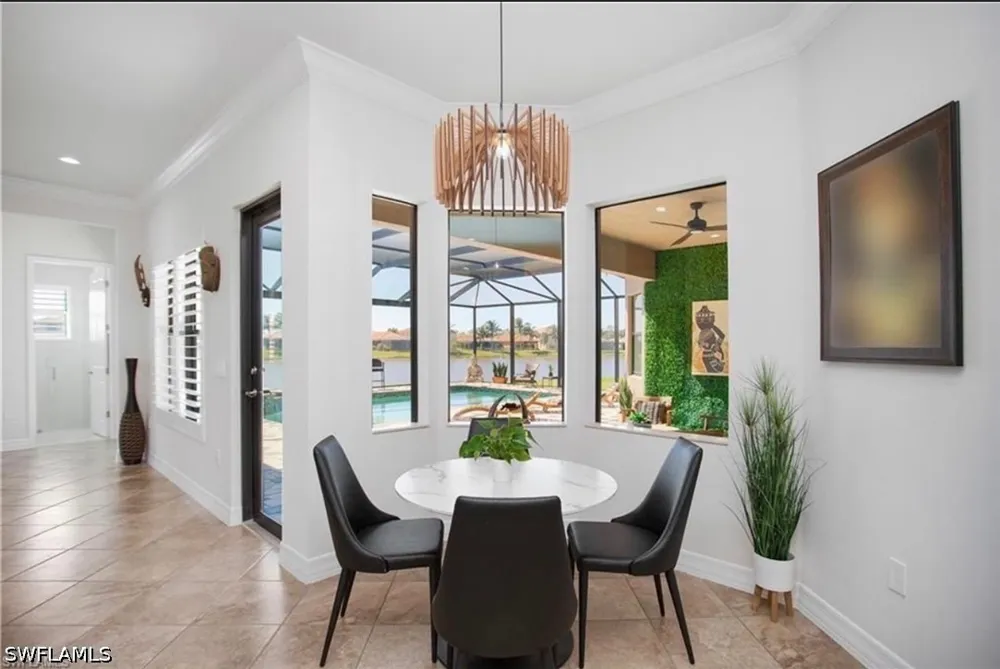 Glacier Court Naples, FL 34119