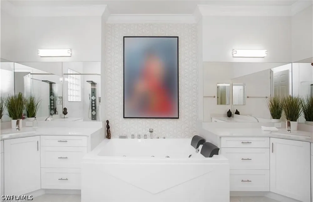Glacier Court Naples, FL 34119