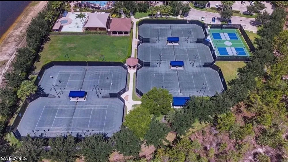 Glacier Court Naples, FL 34119