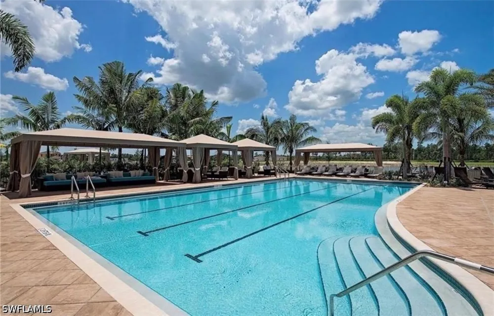 Glacier Court Naples, FL 34119
