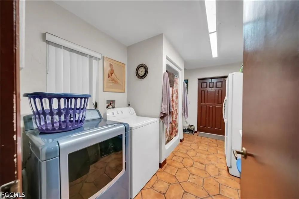 W Mariana Avenue North Fort Myers, FL 33903