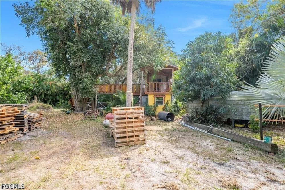 W Mariana Avenue North Fort Myers, FL 33903