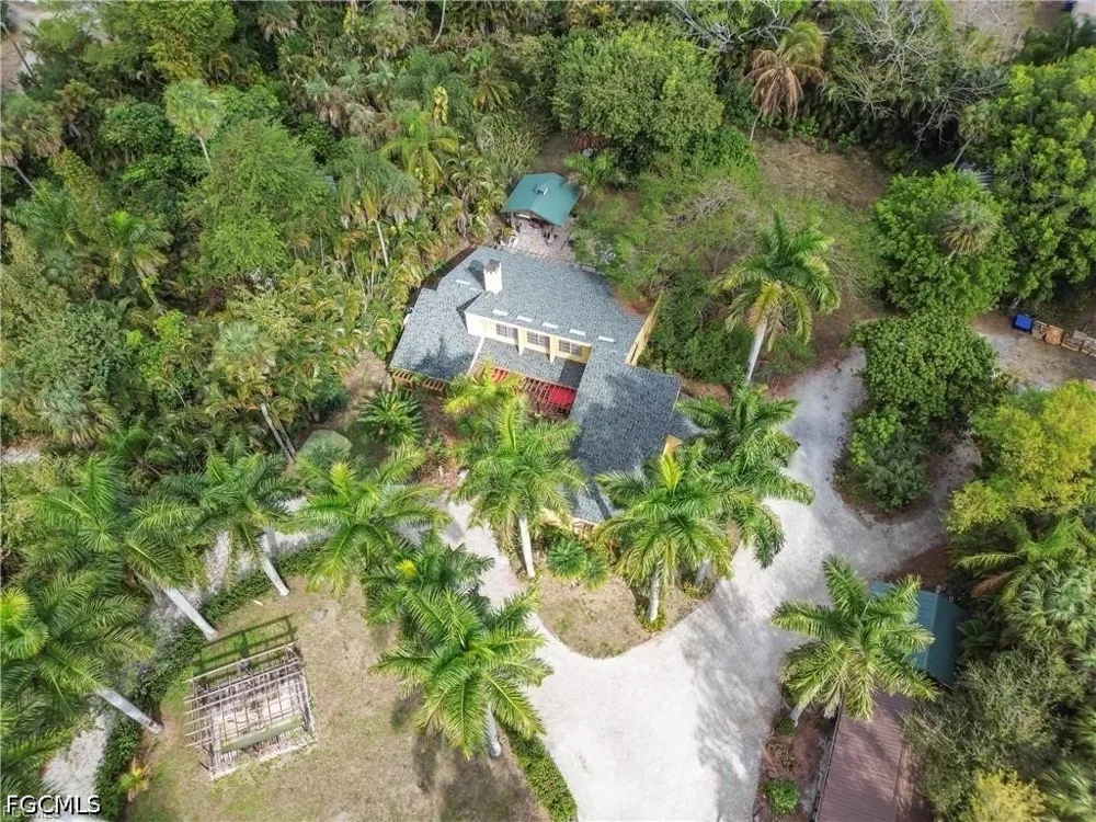 W Mariana Avenue North Fort Myers, FL 33903