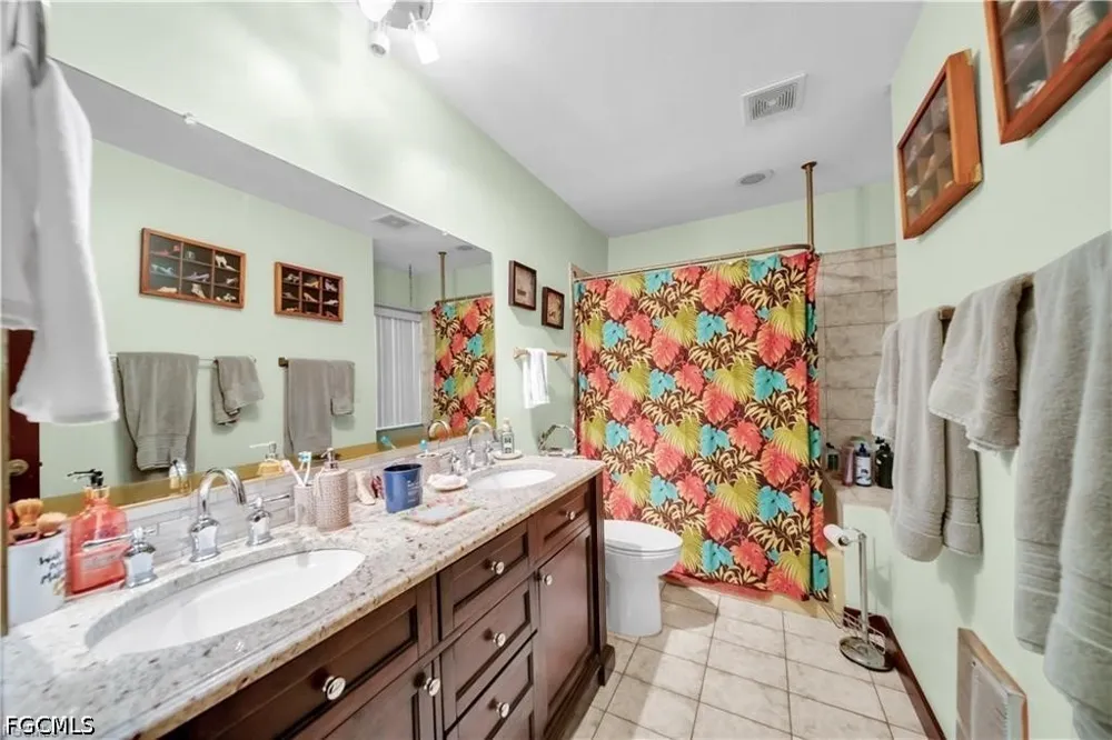 W Mariana Avenue North Fort Myers, FL 33903