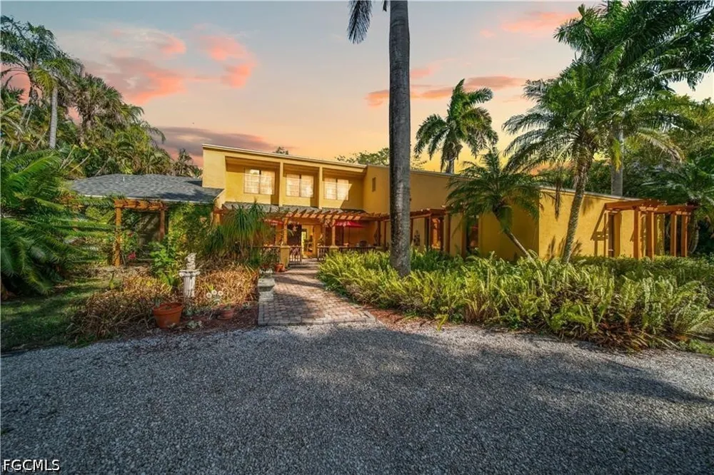 W Mariana Avenue North Fort Myers, FL 33903