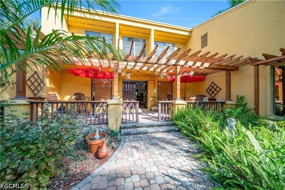W Mariana Avenue North Fort Myers, FL 33903
