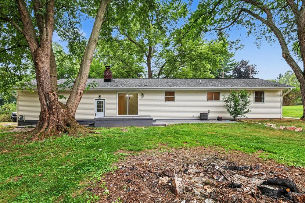 6627 S Jackson Road Jackson, MI 49201