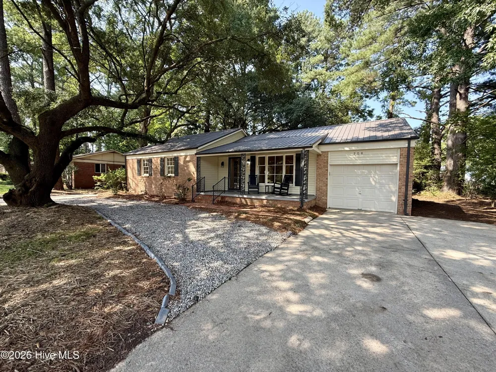 208 W 15th Street Washington, NC 27889
