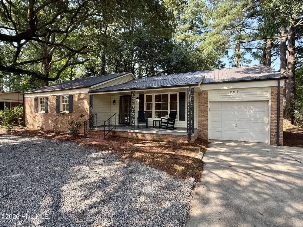 208 W 15th Street Washington, NC 27889