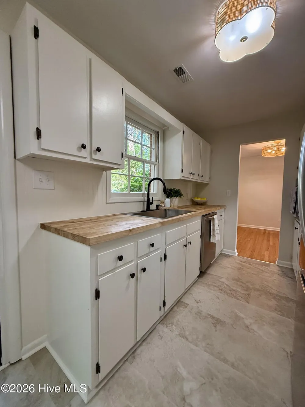 208 W 15th Street Washington, NC 27889