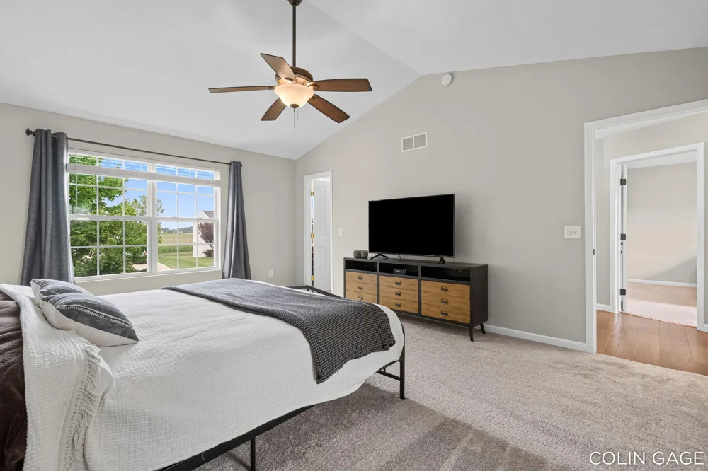 1654 Sunny Glen Drive SE Caledonia, MI 49316