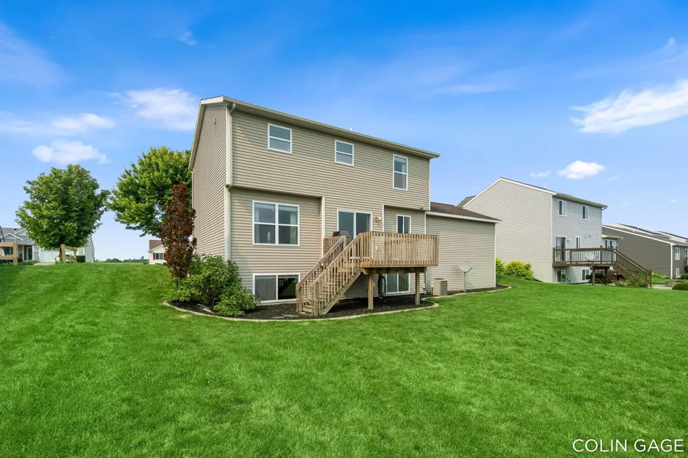 1654 Sunny Glen Drive SE Caledonia, MI 49316