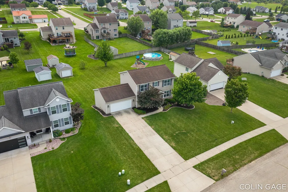 1654 Sunny Glen Drive SE Caledonia, MI 49316