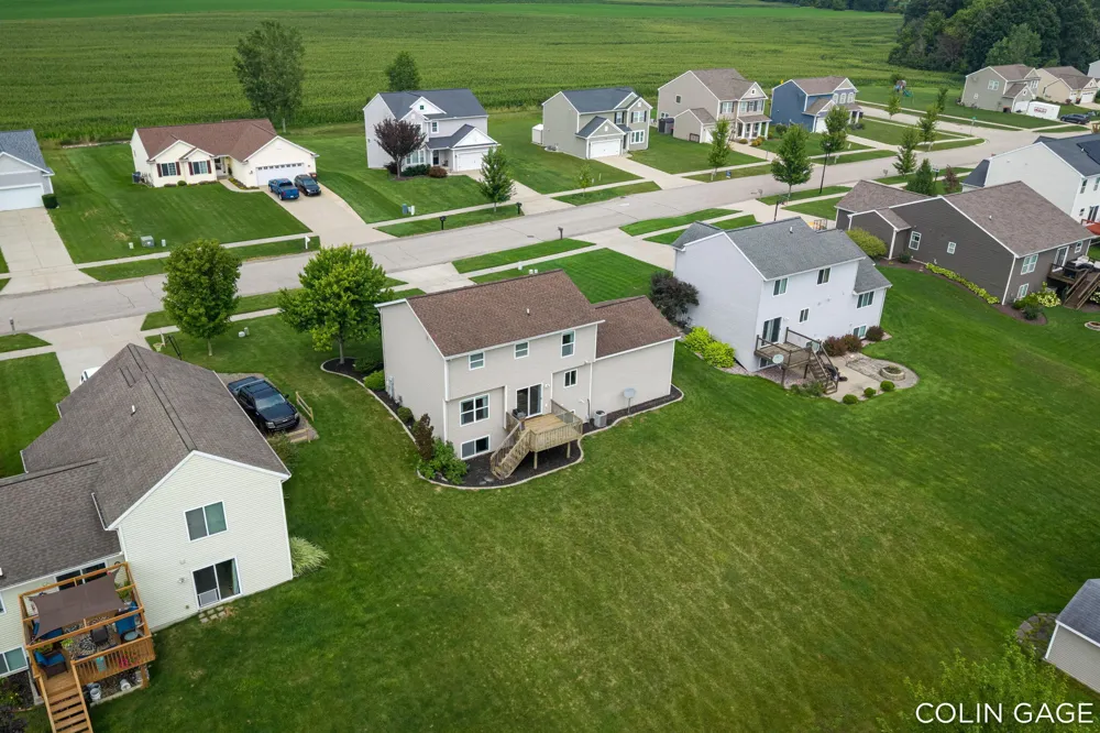 1654 Sunny Glen Drive SE Caledonia, MI 49316