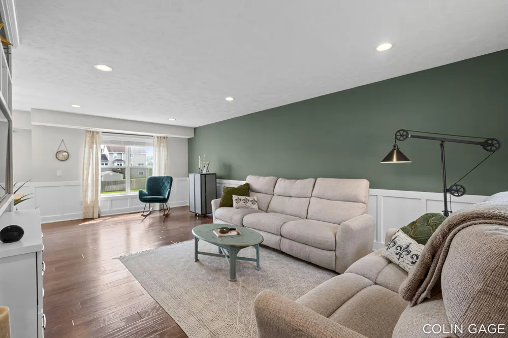 1654 Sunny Glen Drive SE Caledonia, MI 49316