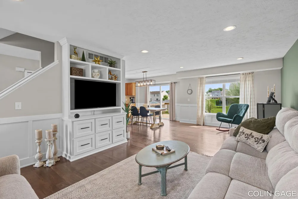1654 Sunny Glen Drive SE Caledonia, MI 49316