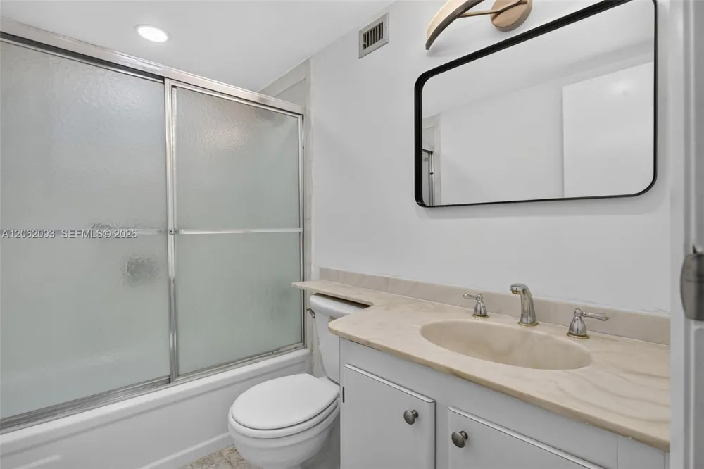 6080 NW 44th St #410 Lauderhill, FL 33319