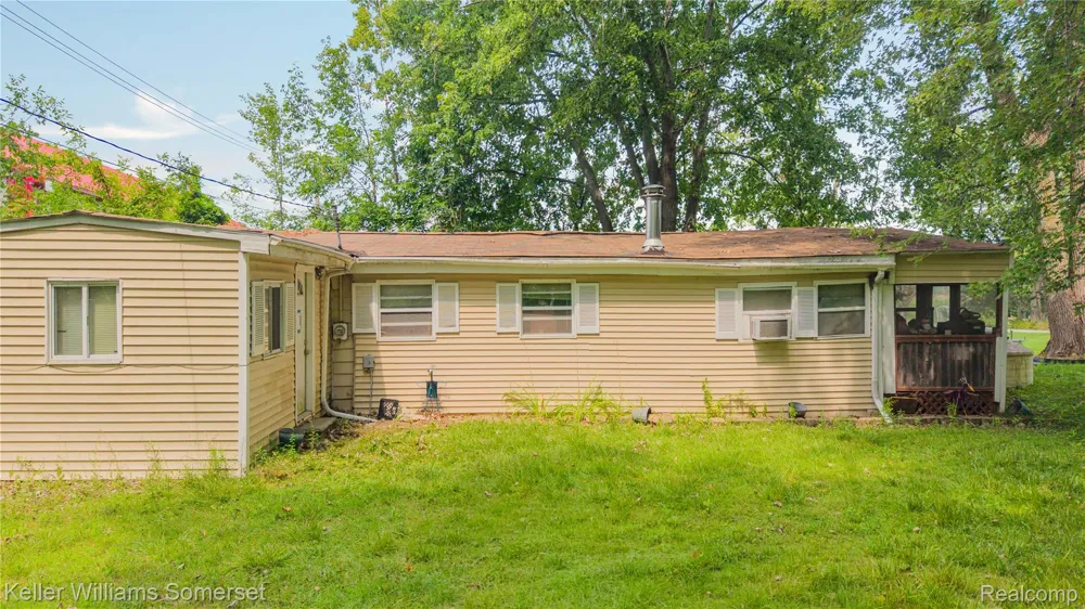 259 William Street Clay Township, MI 48028