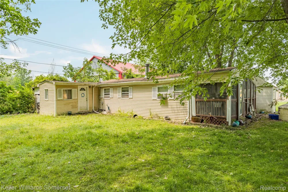 259 William Street Clay Township, MI 48028