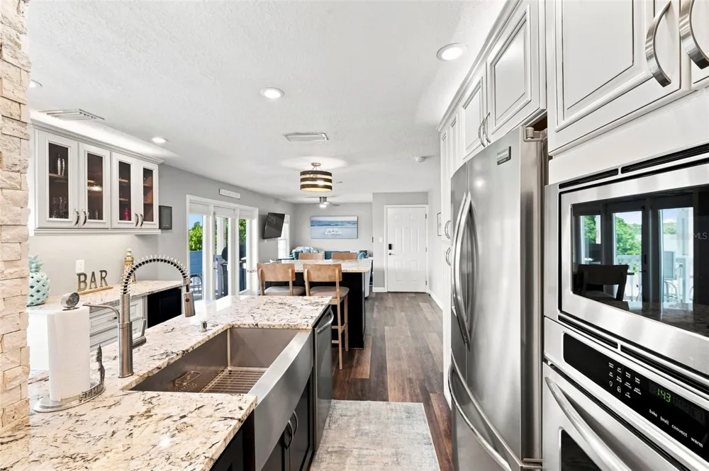 5023 STARFISH DRIVE SE #E St Petersburg, FL 33705