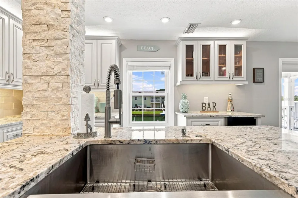 5023 STARFISH DRIVE SE #E St Petersburg, FL 33705