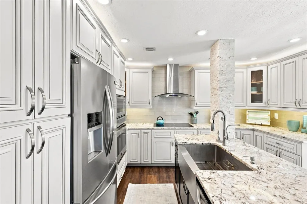 5023 STARFISH DRIVE SE #E St Petersburg, FL 33705